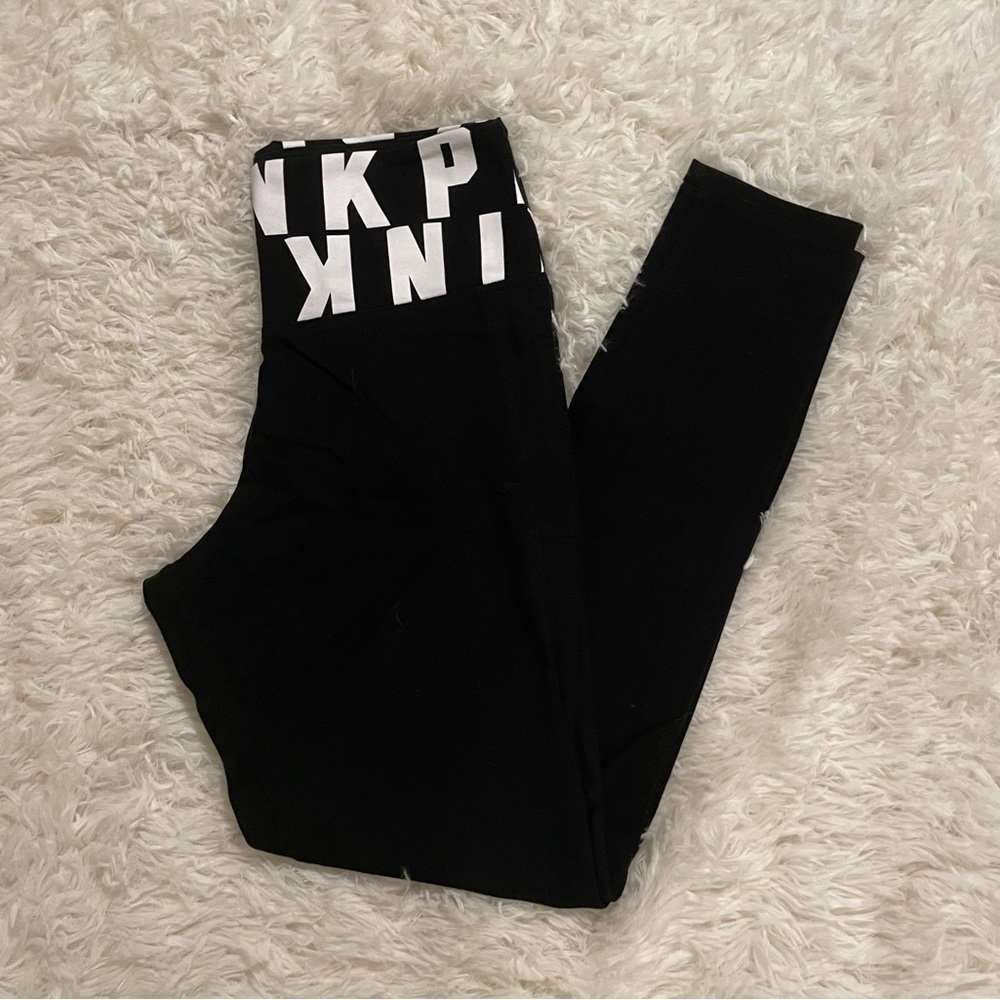 *SOLD* Victoria’s Secret Pink leggings